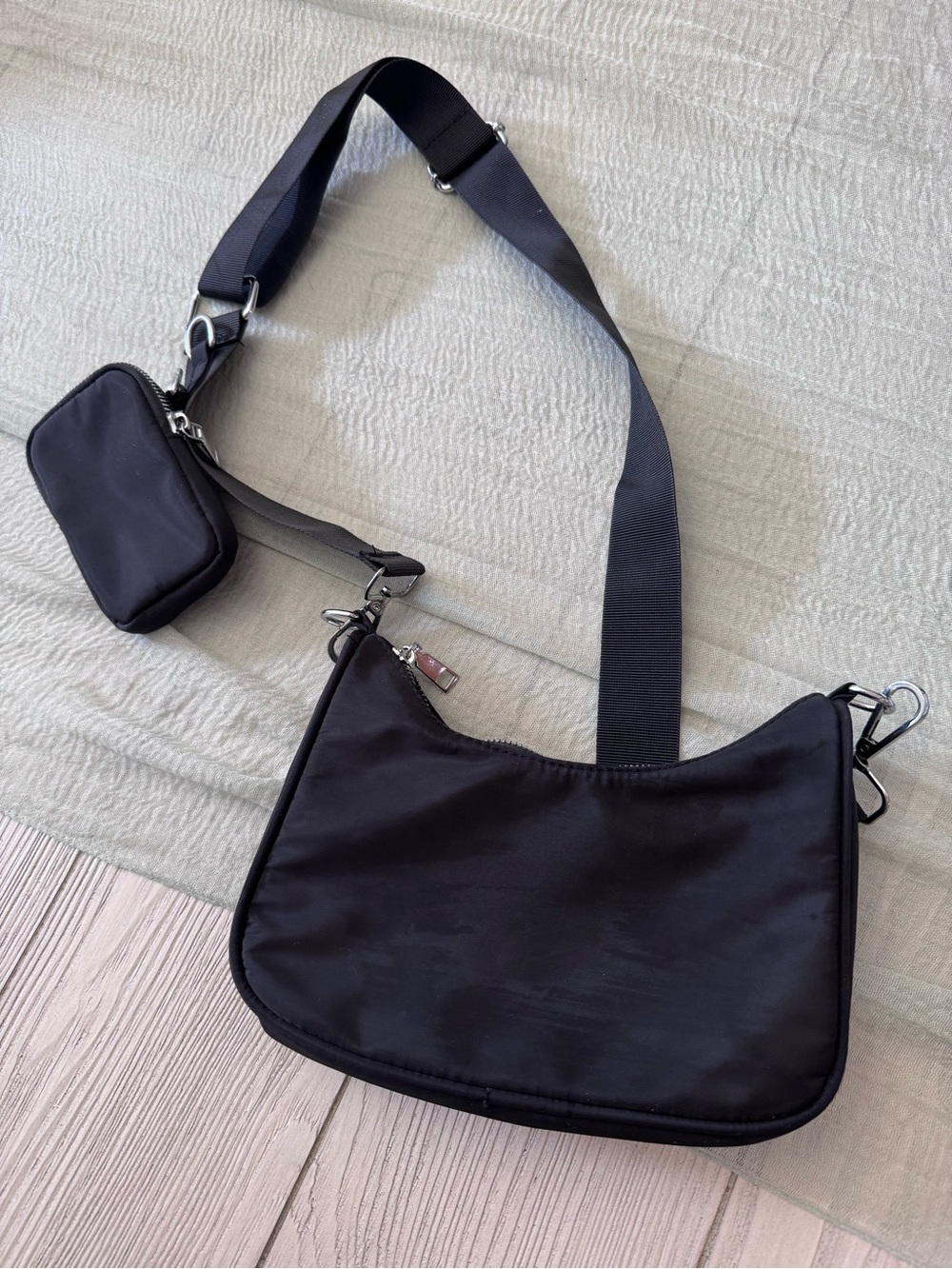 Black Crossbody Shoulder Bag with Detachable Pouch - Picture 1 of 3